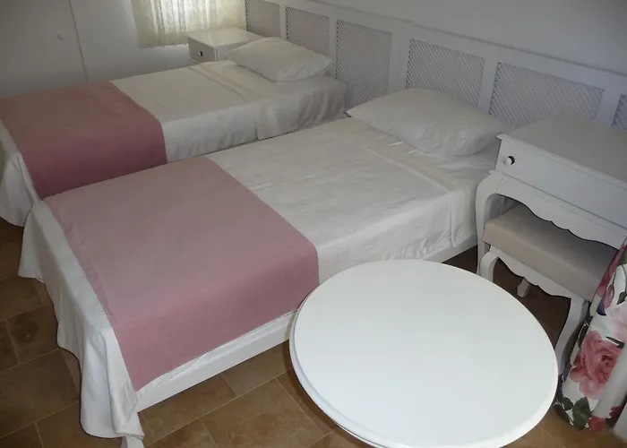 Gazde/Camere de închiriat Yelken